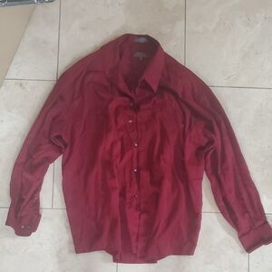 Claiborne Men's Deep Red Casual Button-Down Shirt